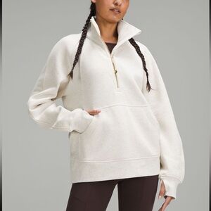 Lululemon Scuba Oversized Funnel Neck in Heathered Bone / Gold